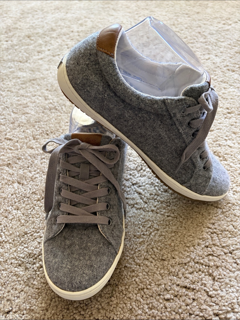 Lace-up Taos Starburst Charcoal Gray Wool Sneakers with Leather Trim Size 8 - Picture 3 of 16
